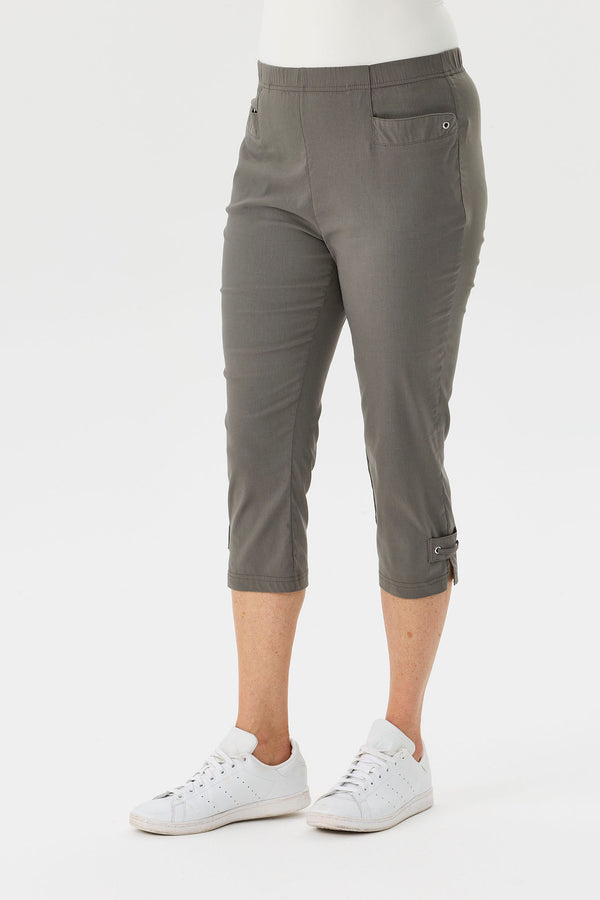 Vibe Stretch Eyelet Crop Pant
