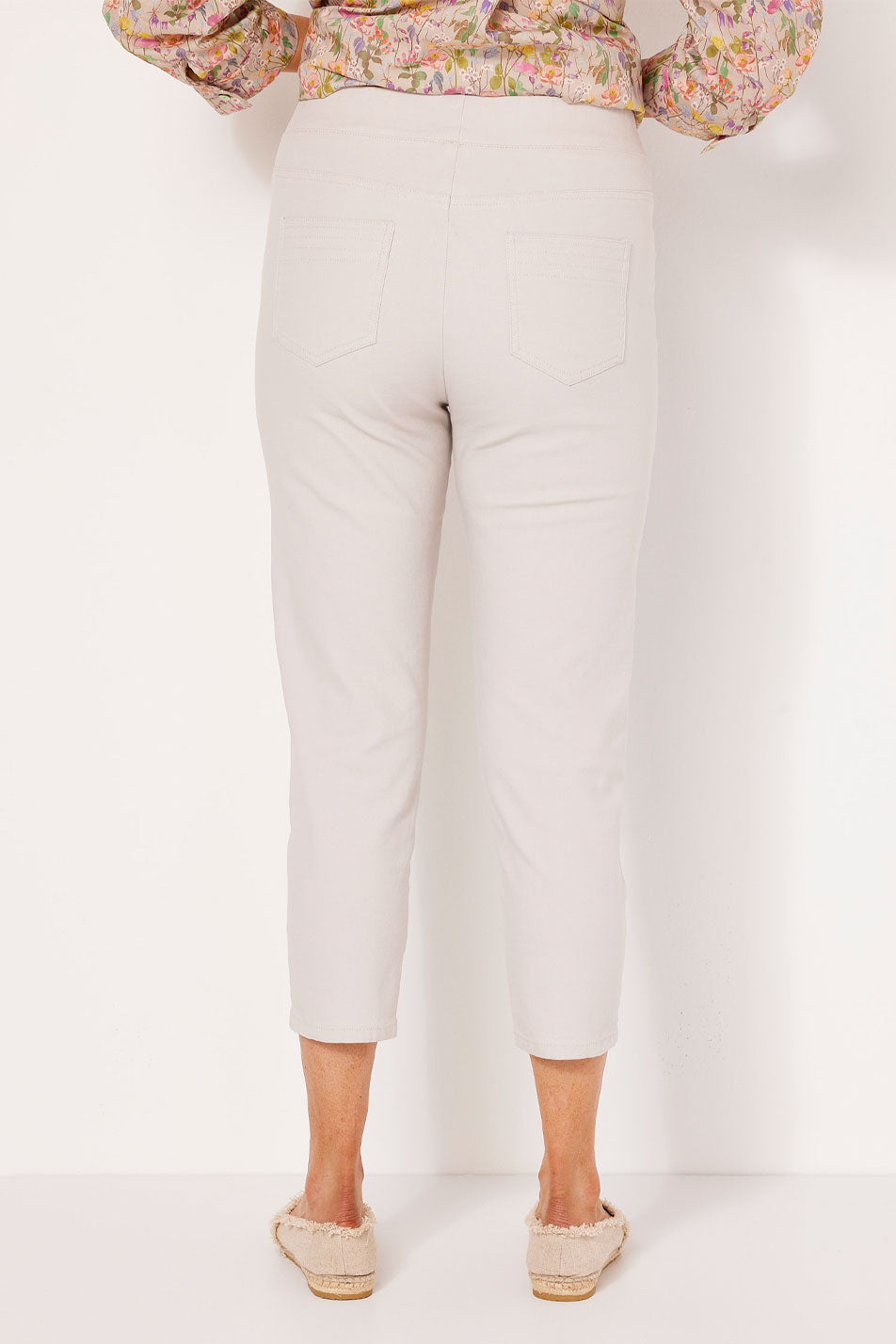 Sandy Stretch 7/8 Pull On Jean