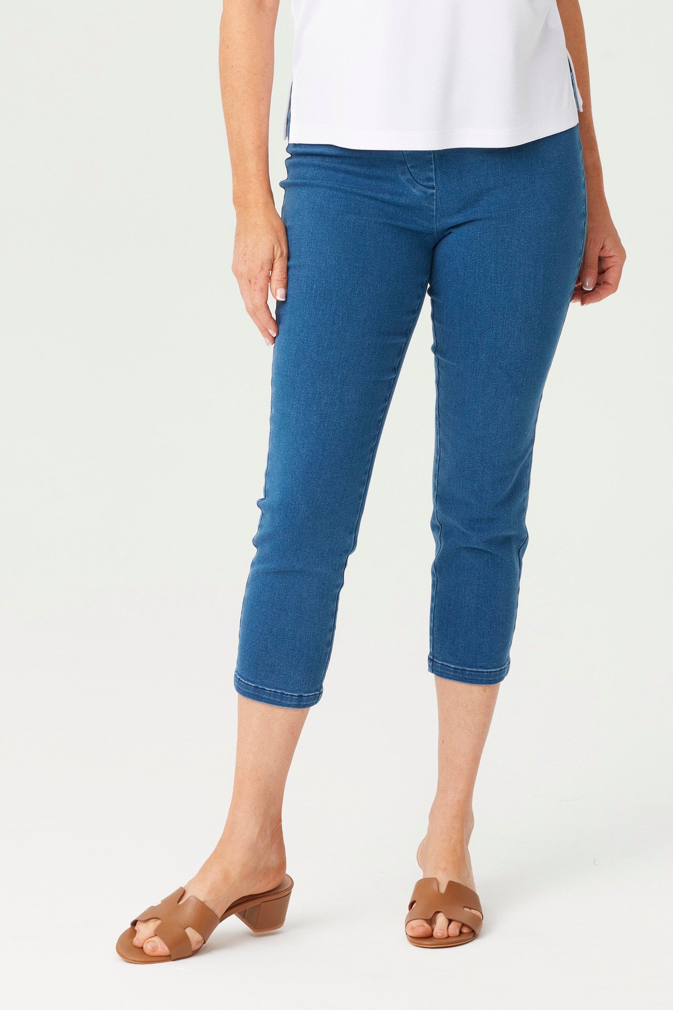 Sandy Stretch 7/8 Pull On Jean