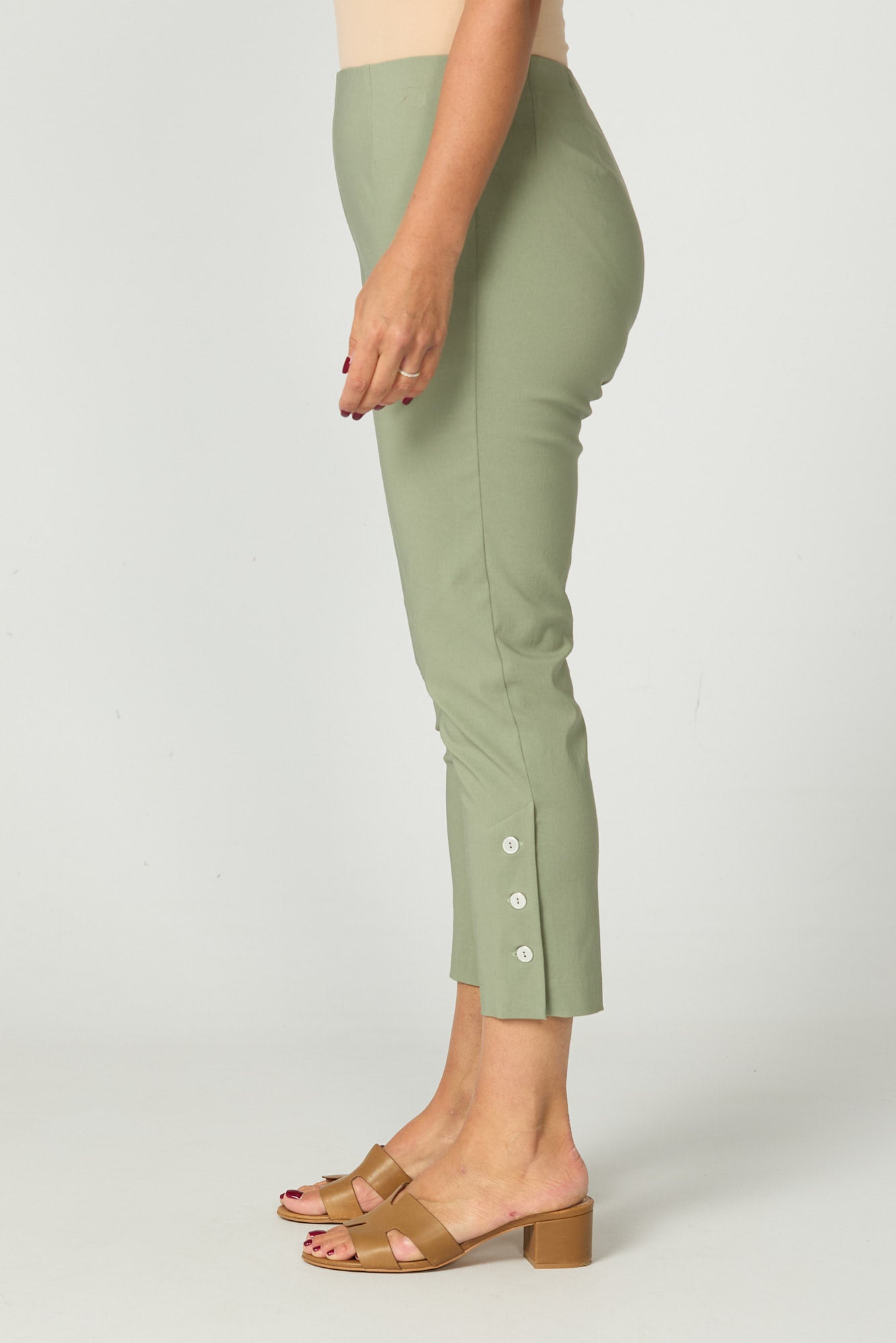 Chaucer 7/8 Button Hem Pant