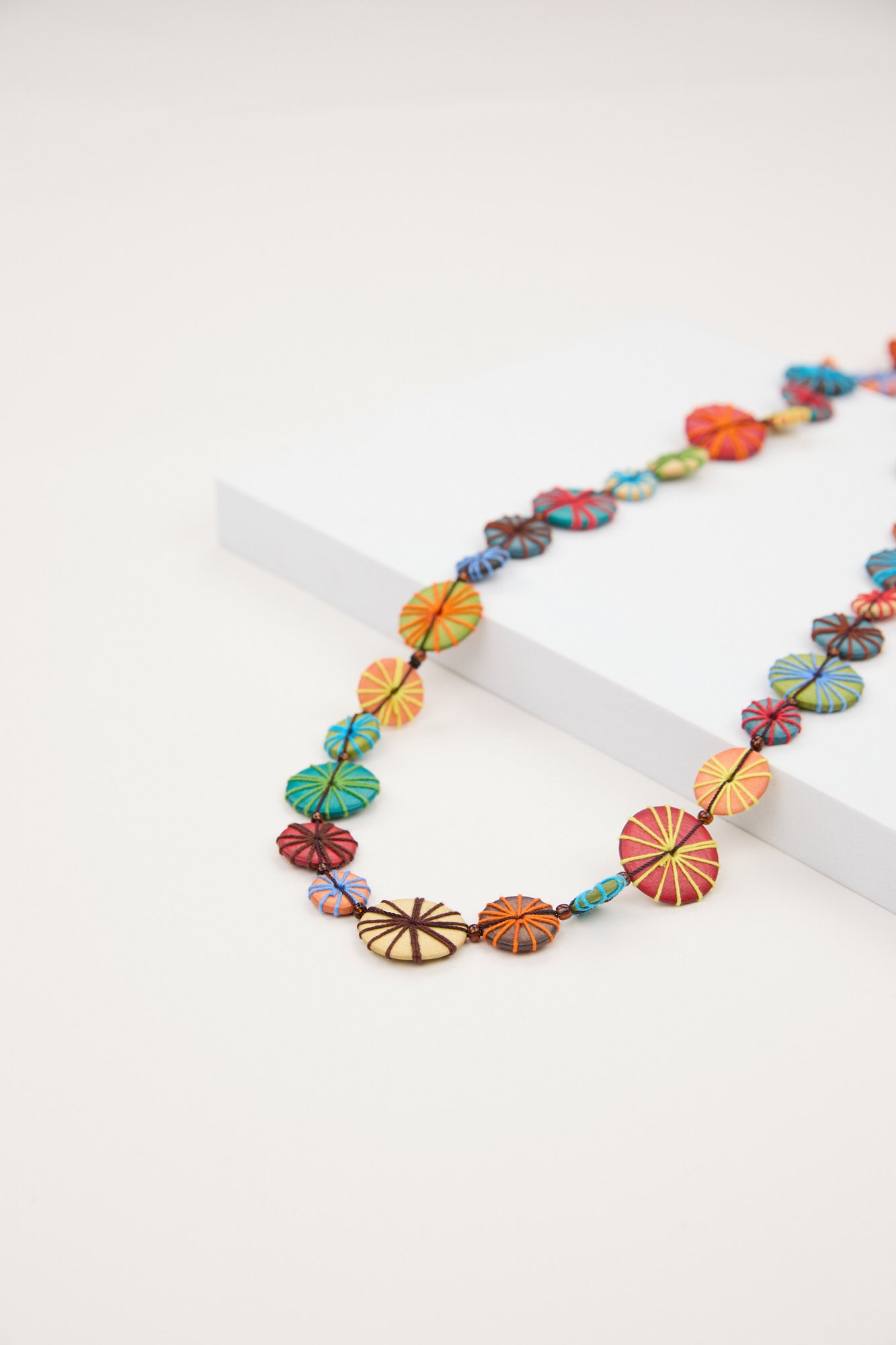 ORLA WOODEN NECKLACE