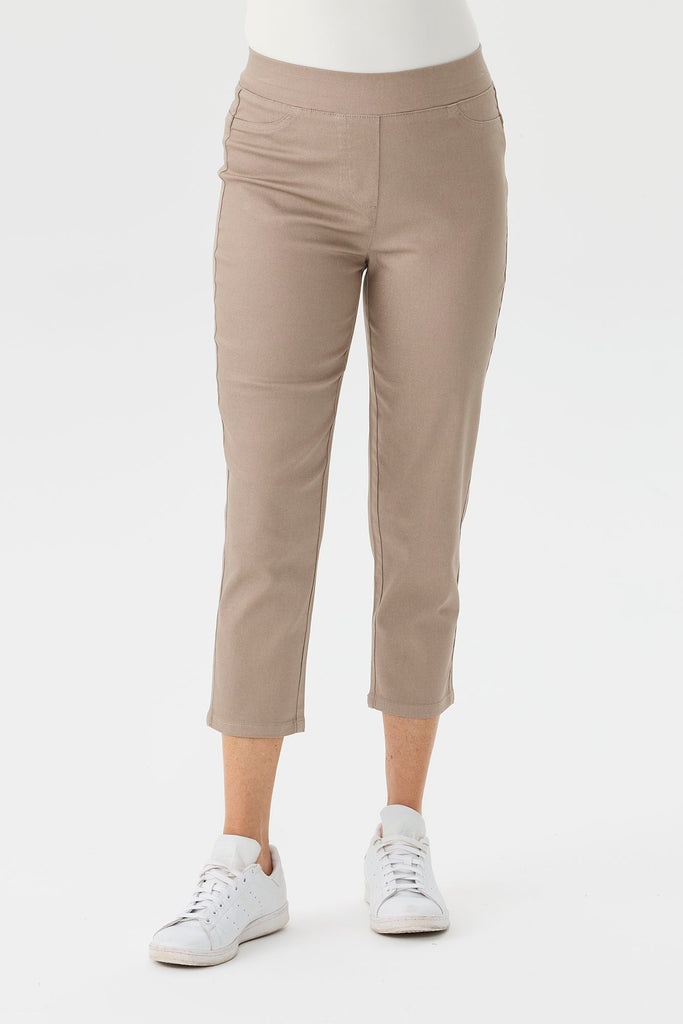 Sandy Stretch 7/8 Pull On Jean