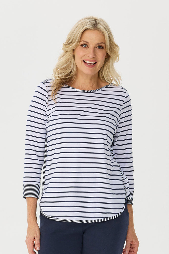 Sprint Stripe 3/4 Sleeve Curve Hem Top