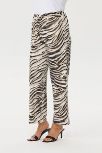 Zellia Wide Leg Pull On Pant