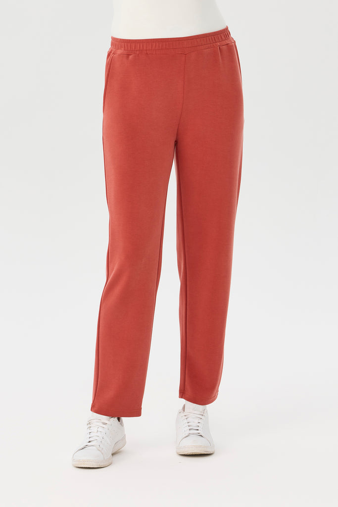 Zen Pull On Slim Leg Pant