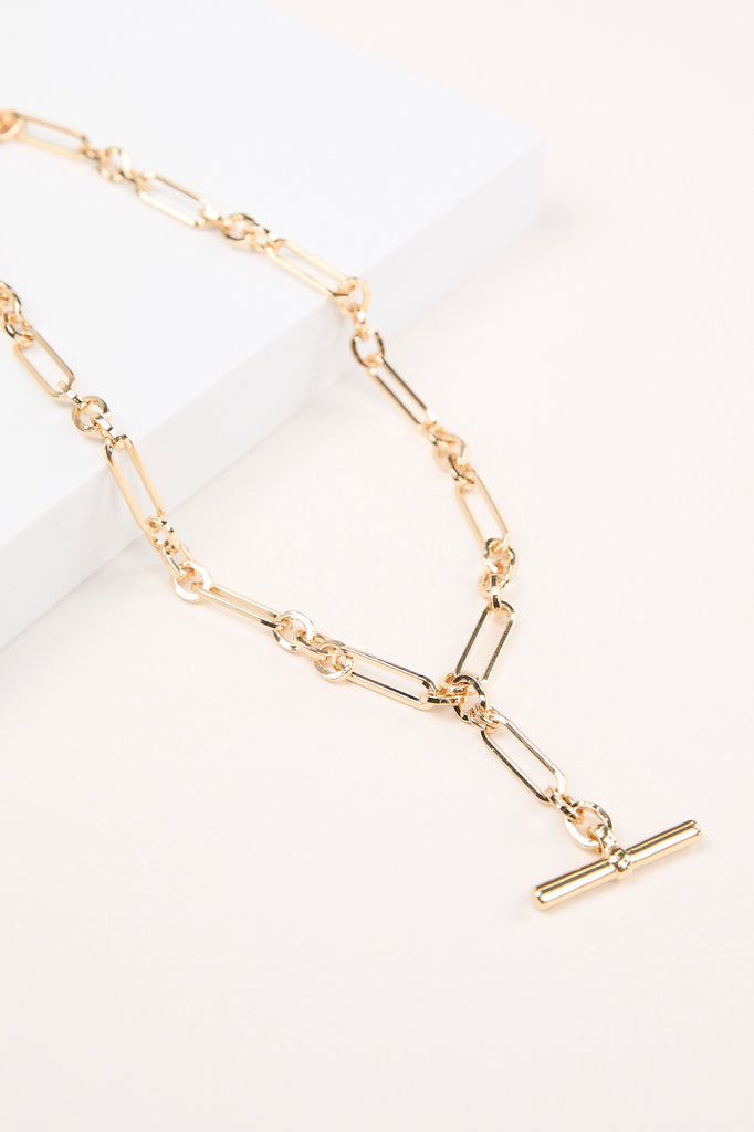 CARLOTTA FOB NECKLACE