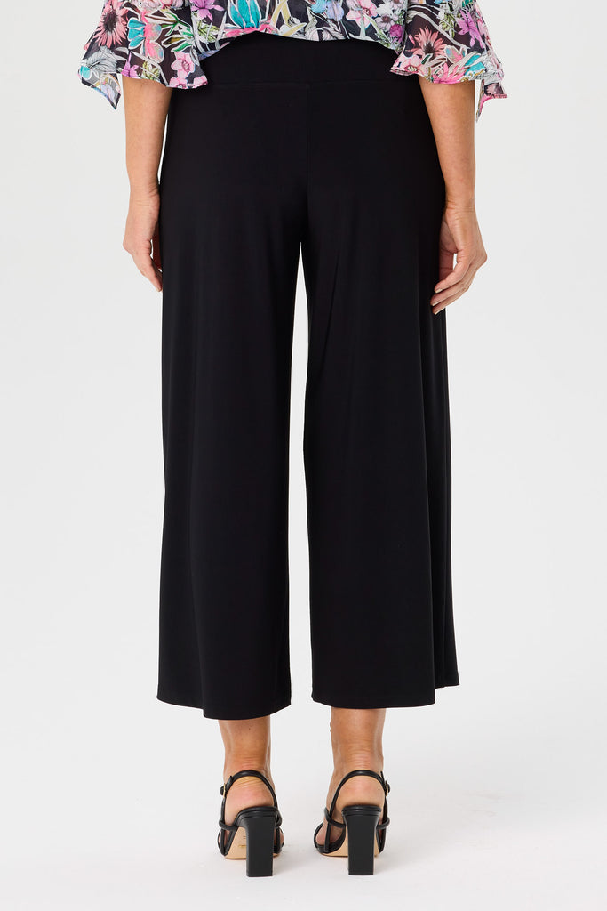 Hush 7/8 Wide Leg Pant