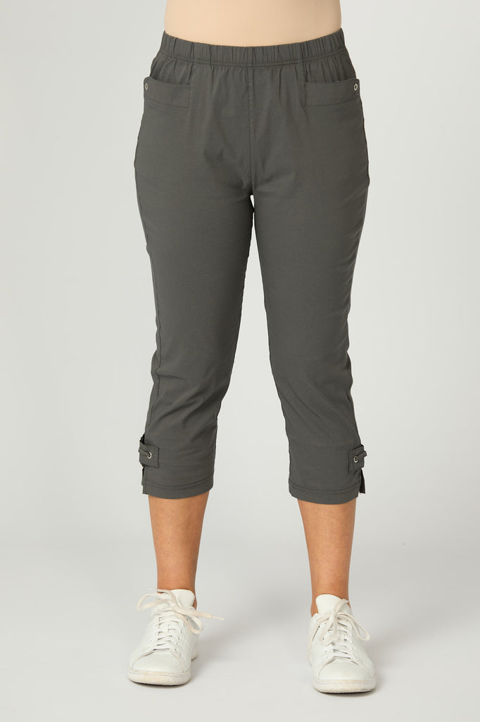 Vibe Stretch Eyelet Crop Pant