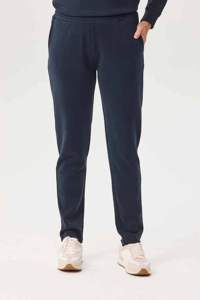 Pullon Energy Shop Energy Pull On Slim Pant in Navy – Fella Hamilton