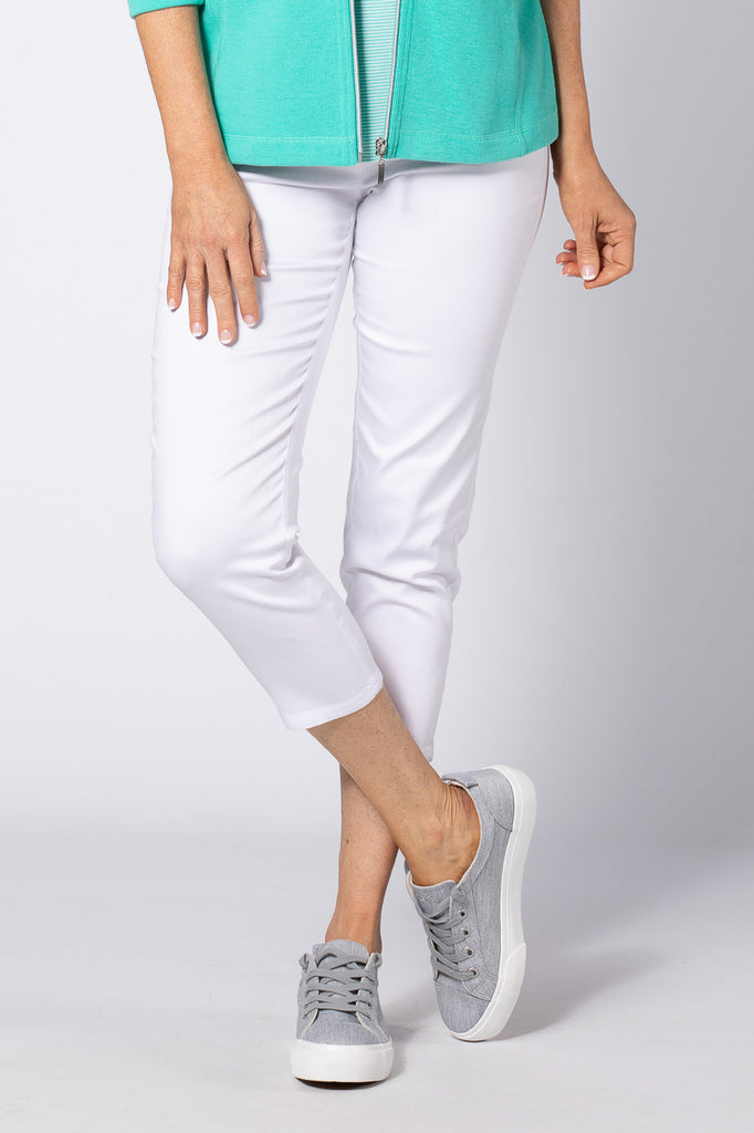 Shop Sandy Stretch 7/8 Pull On Jean in White – Fella Hamilton