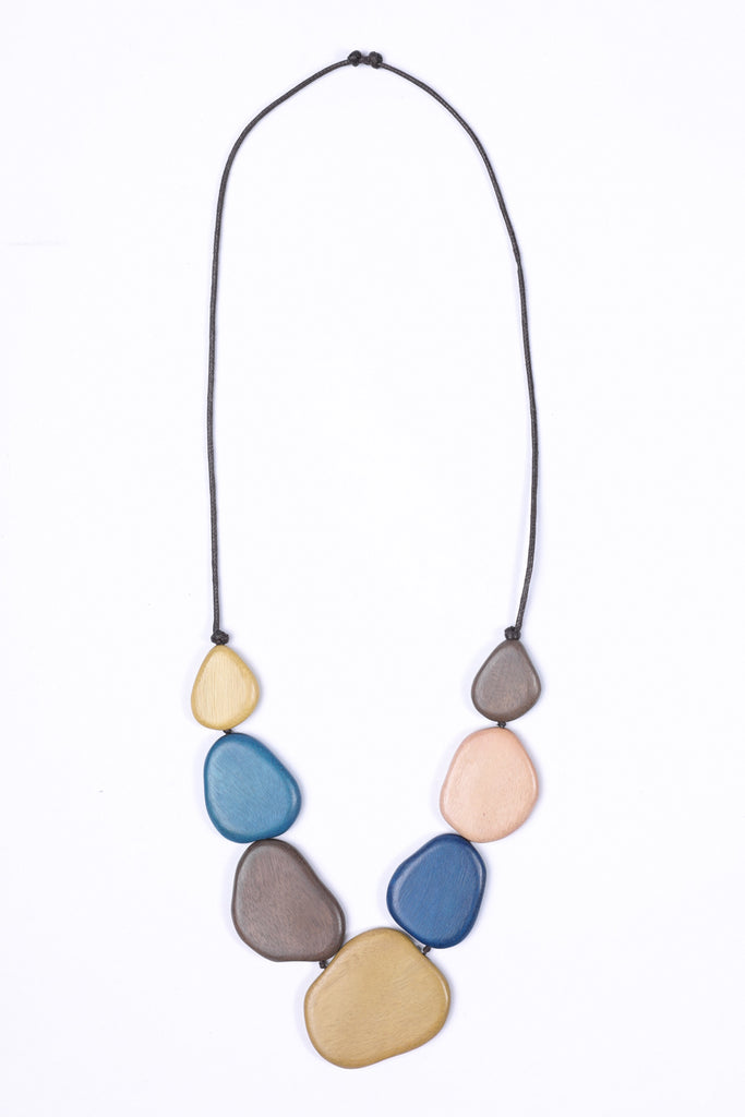 NOLAN WOOD NECKLACE